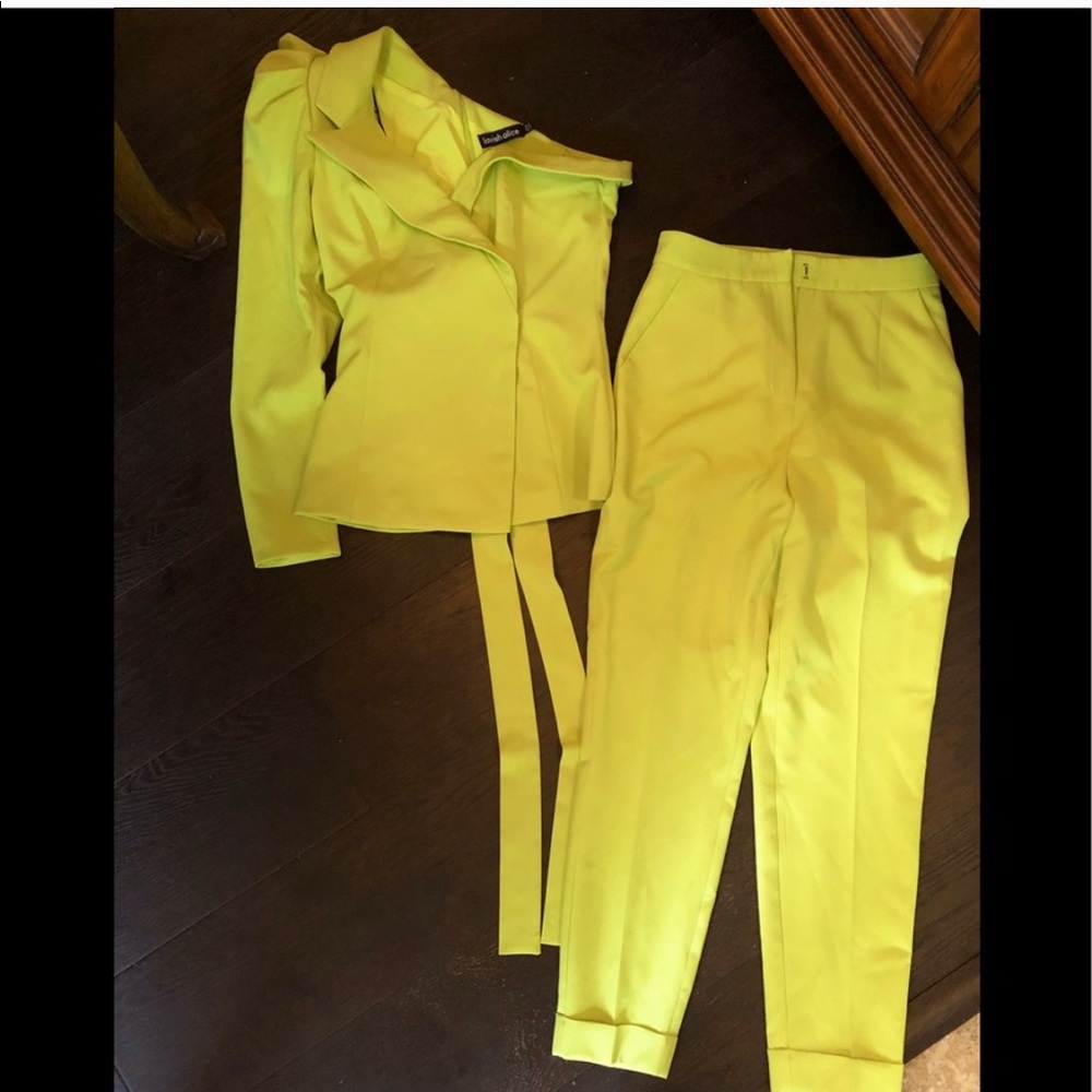 Lavish Alice suit set blazer and trousers size 2